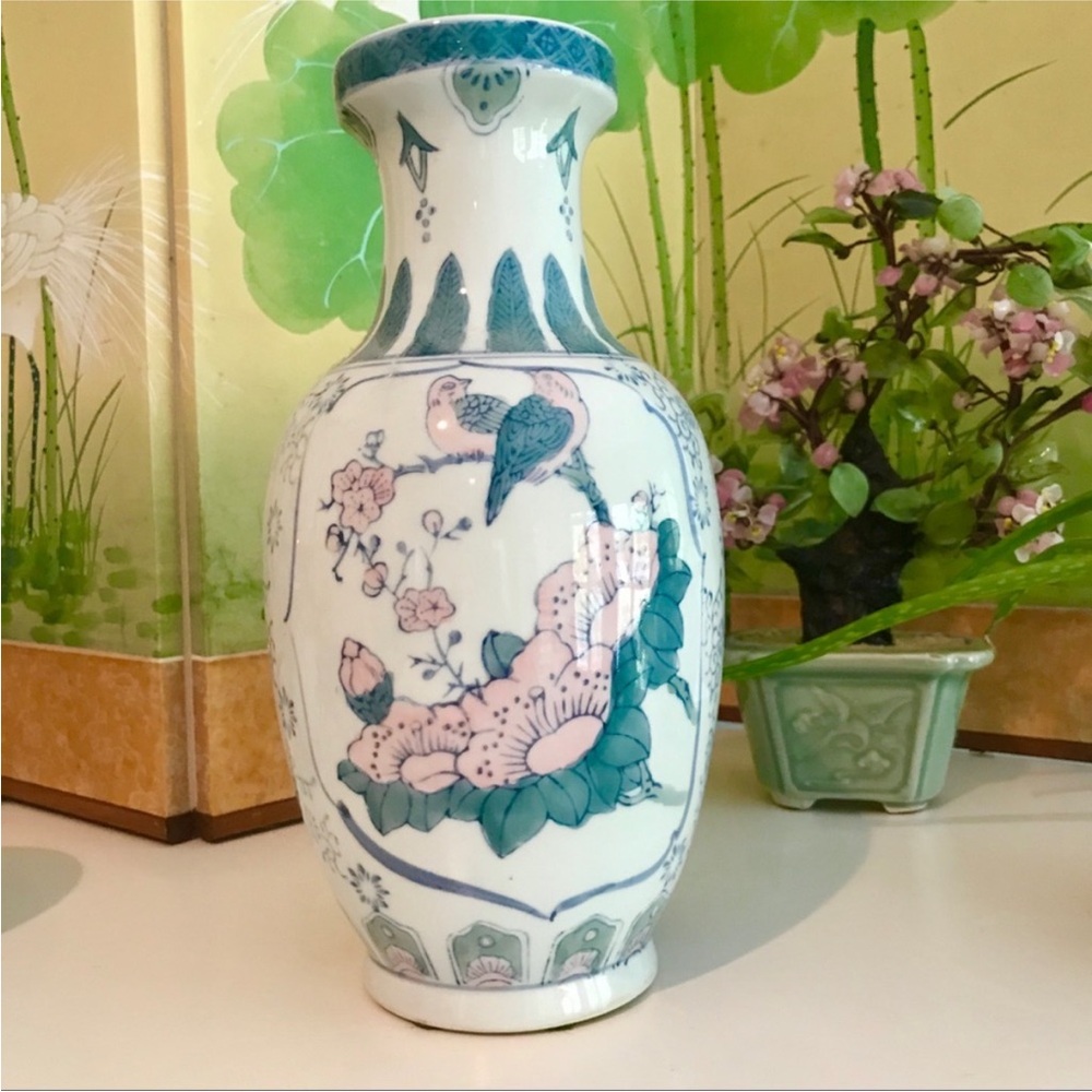 Vintage Asian Vase Jar Pink & Green Floral EUC